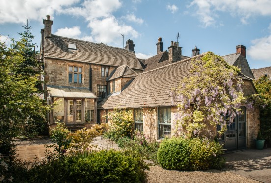 Nocturne, a luxury house in the Cotswolds by Unique Homestays