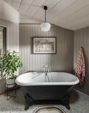 The Outpost, Snowdonia