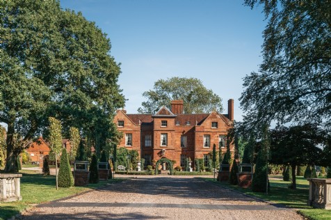 The Unique Homestays guide to large country homes to rent in the UK