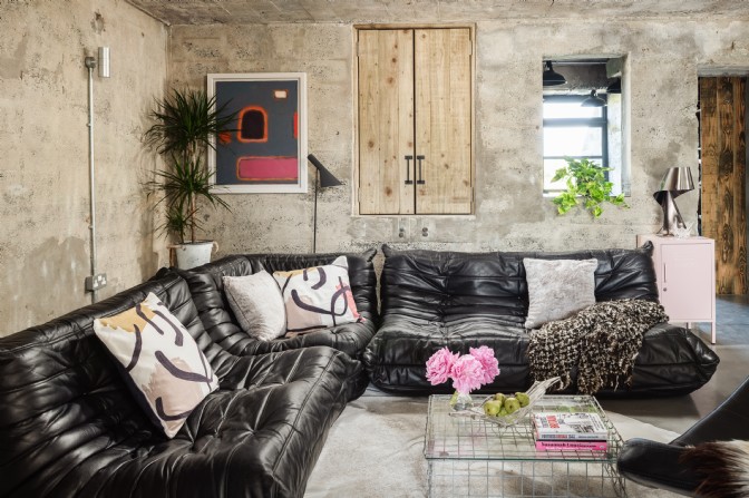 The leather sofa in the living room at Morse