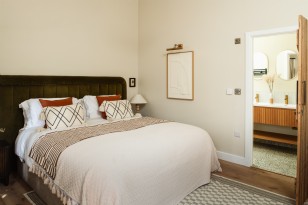 Bedroom Ten