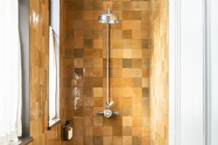Family Shower Room