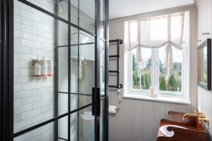 Family Shower Room