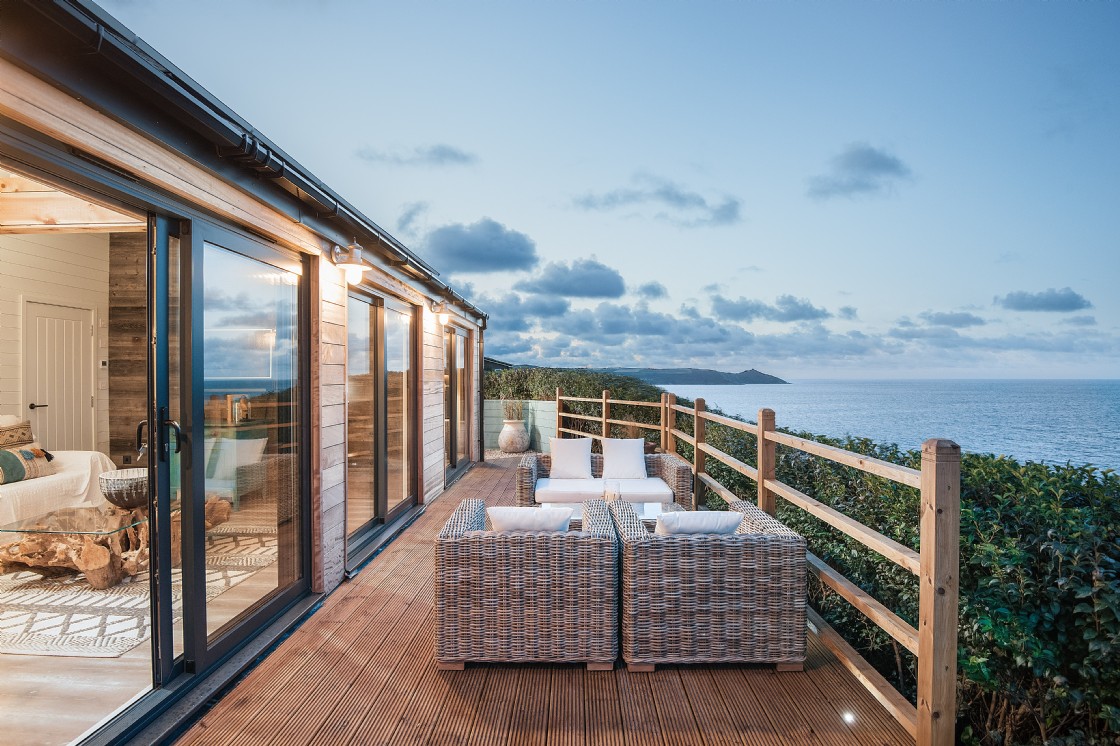 Luxury romantic holidays for couples | Unique Homestays