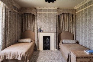 Bedroom Seven
