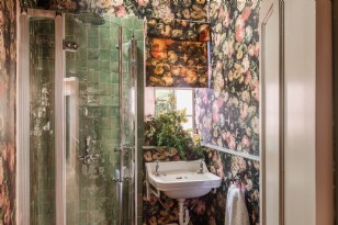 Family Shower Room