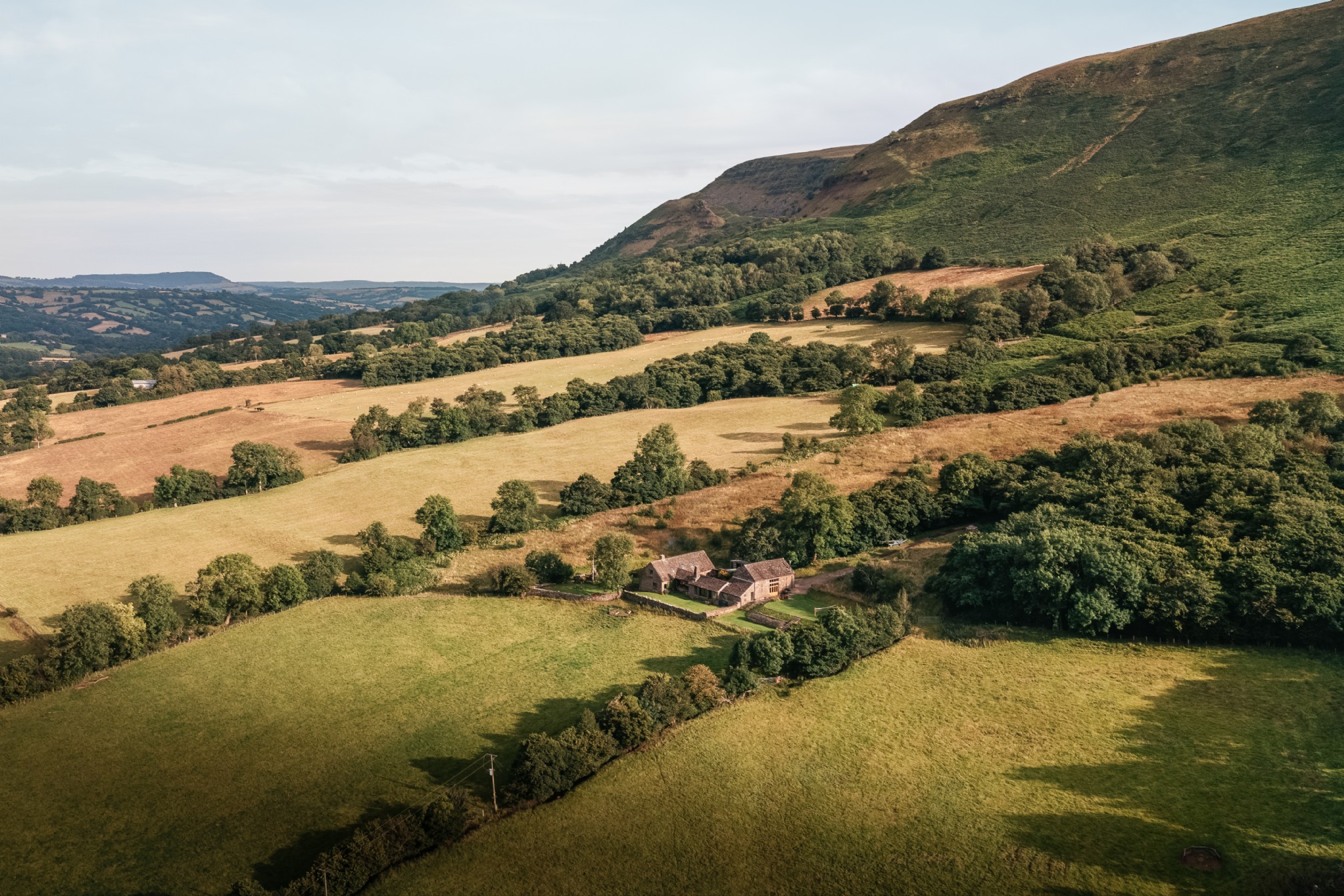 Charity Luxury Self Catering Mountain Retreat Brecon Beacons