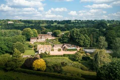 Gulliver&acute;s Hall