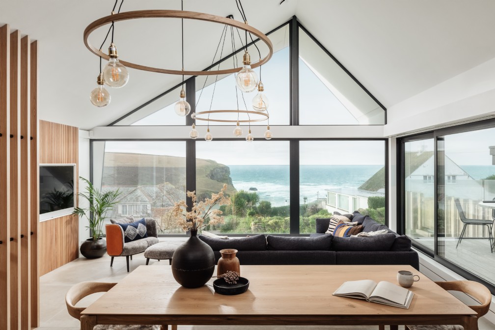 Moku | Luxury Self-Catering Beach House | Mawgan Porth, Cornwall