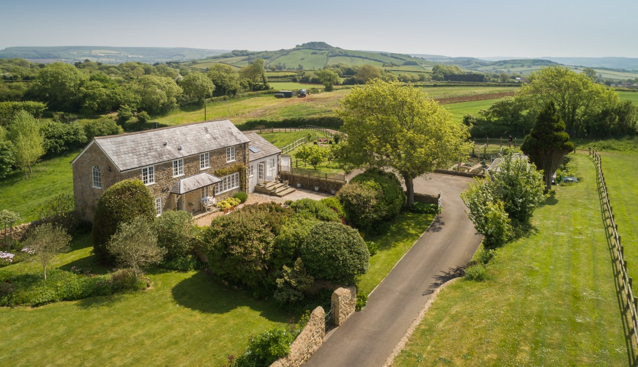 Burton Bradstock Luxury Self-catering Coastal Cottage In Dorset