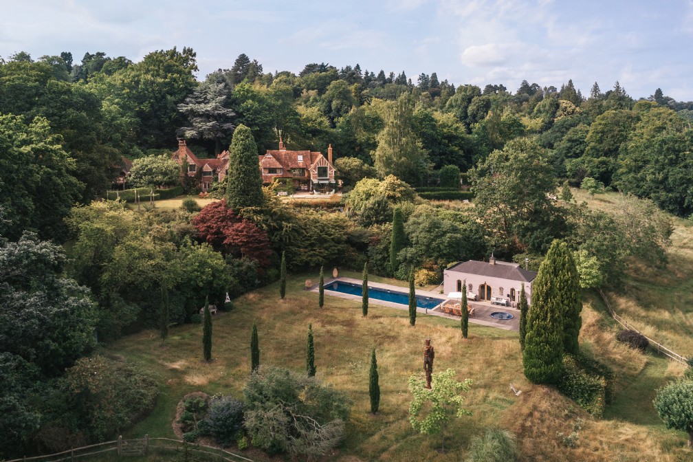 Rhapsody | Large Self-Catering Country House | Haslemere, Surrey