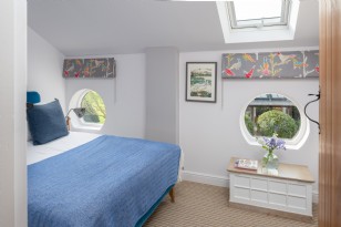 Bedroom Eight