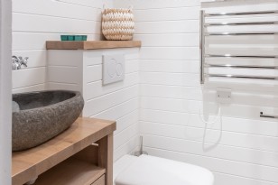 Family Shower Room
