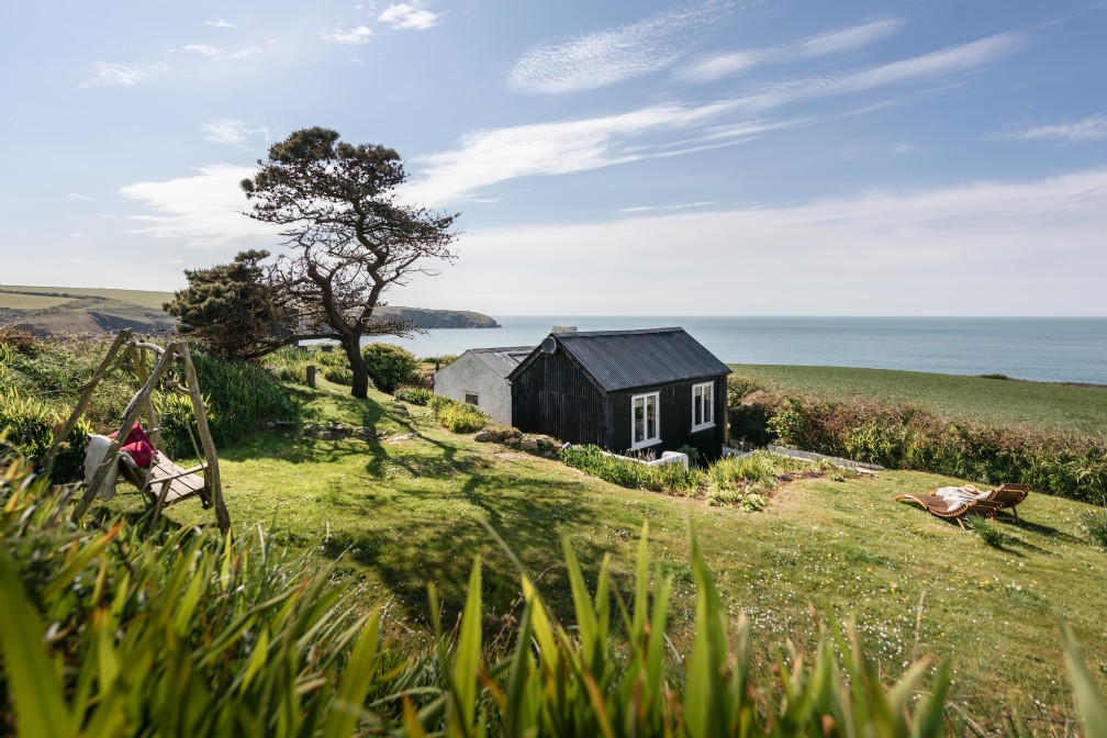 The Cable Hut | Luxury Coastal Self-Catering | Pembrokeshire