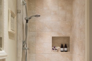 Family Shower Room