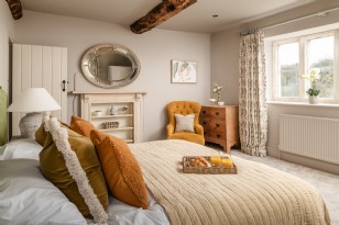 Farmhouse: Bedroom One