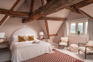 Farmhouse: Bedroom Five