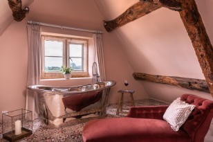 Farmhouse: Bedroom Five