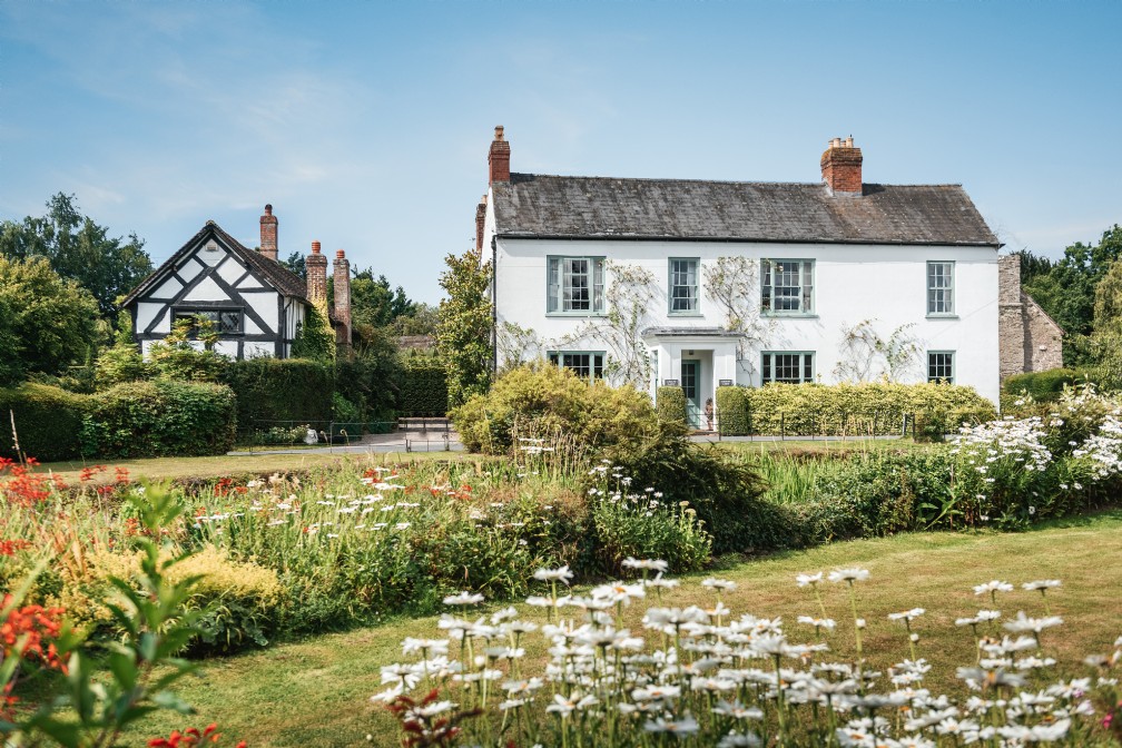 Large Luxury Self-Catering Retreat | Leominster, Herefordshire