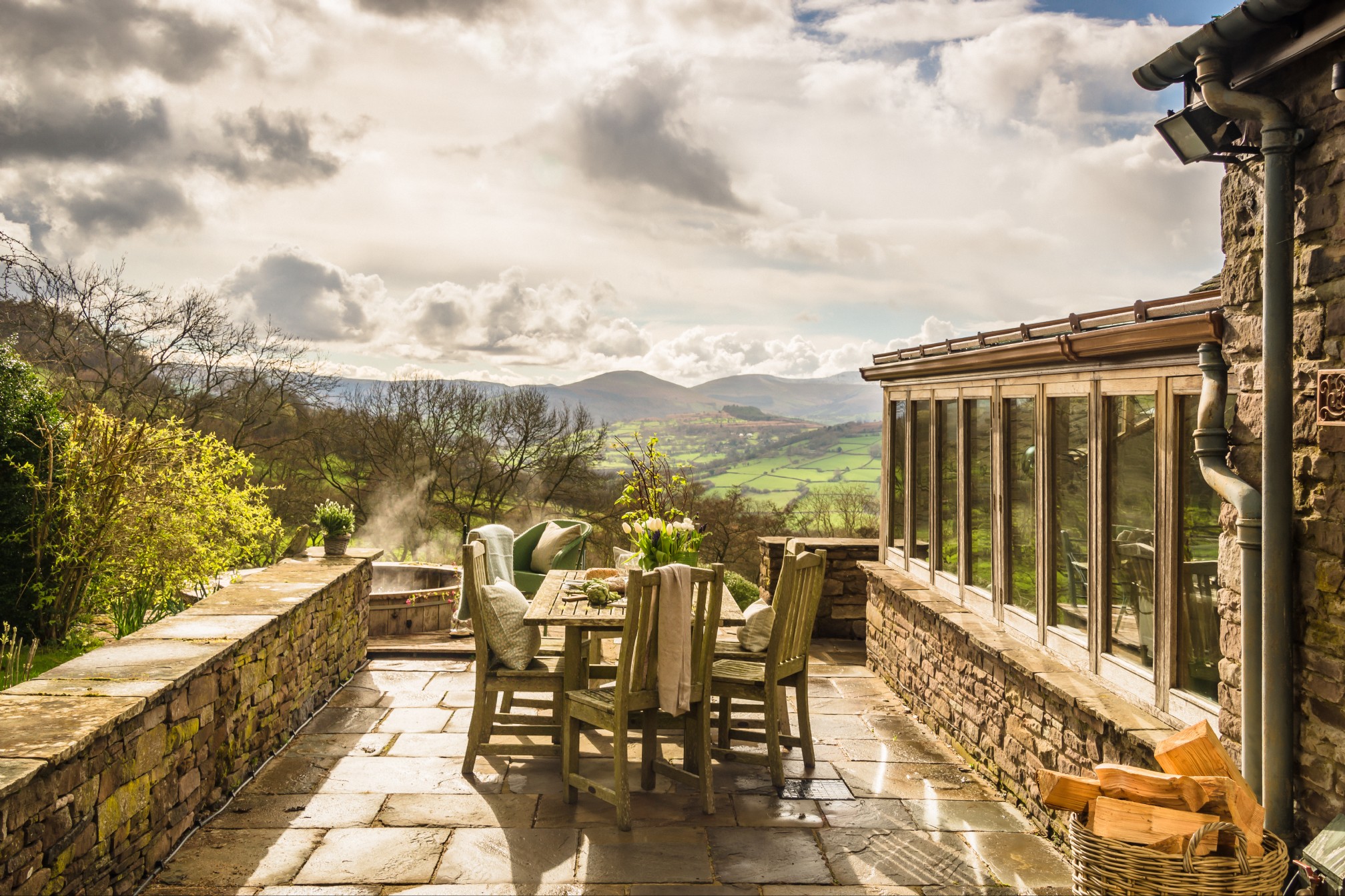 The Wilds Luxury Self Catering Home Crickhowell Beacons