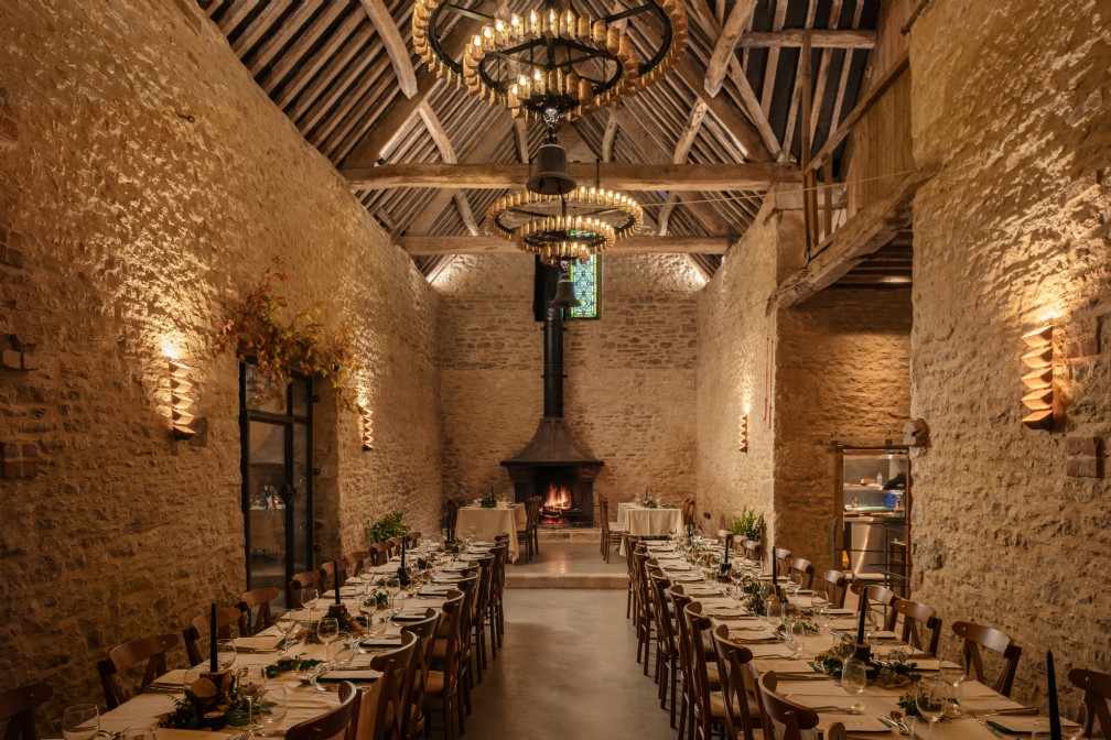 Gulliver’s Hall | Luxury Wedding Venue | Bisley, The Cotswolds