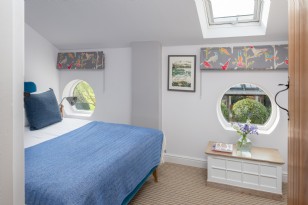 Bedroom Eight