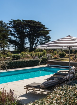 Gather the whole family around the pool