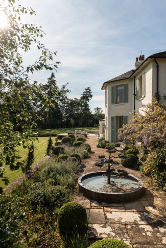 A beautiful private estate for memorable gatherings