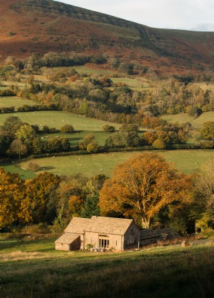 The most romantic minimoon destinations in the UK