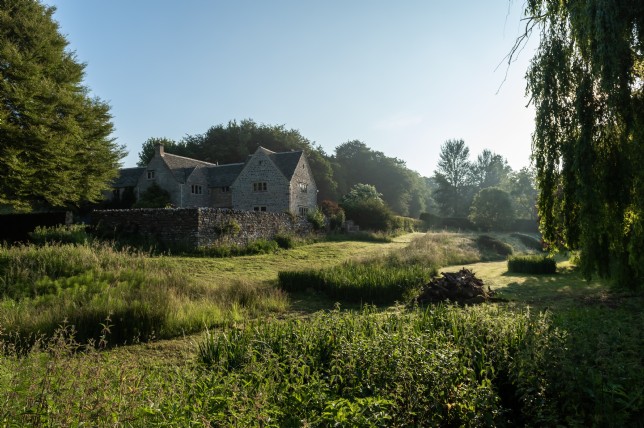 Eclectic Escapism at Gullivers Hall