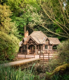5 waterside stays to book