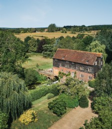 The UK´s most relaxing riverside stays