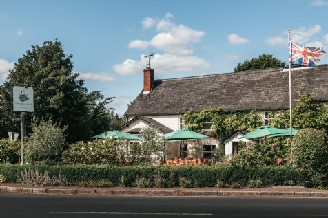 The Cricketers, Clavering