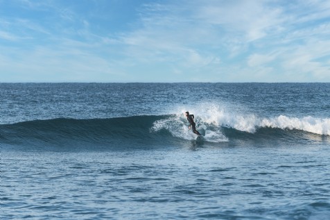 Adventure Bay Surf School, Tregonhawke Beach
