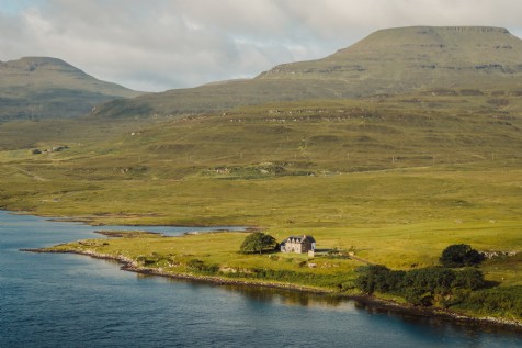 MacLeod&acute;s Tables, Dunvegan
